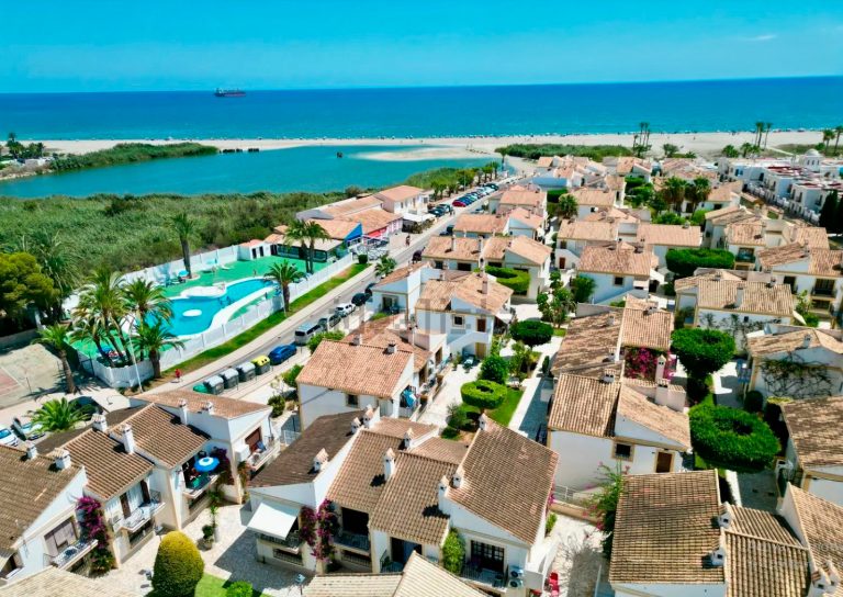 apartamento pueblo laguna vera playa