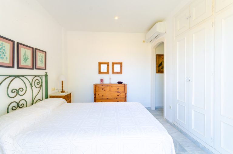 levante 16 chalet alquiler puerto rey vera playa