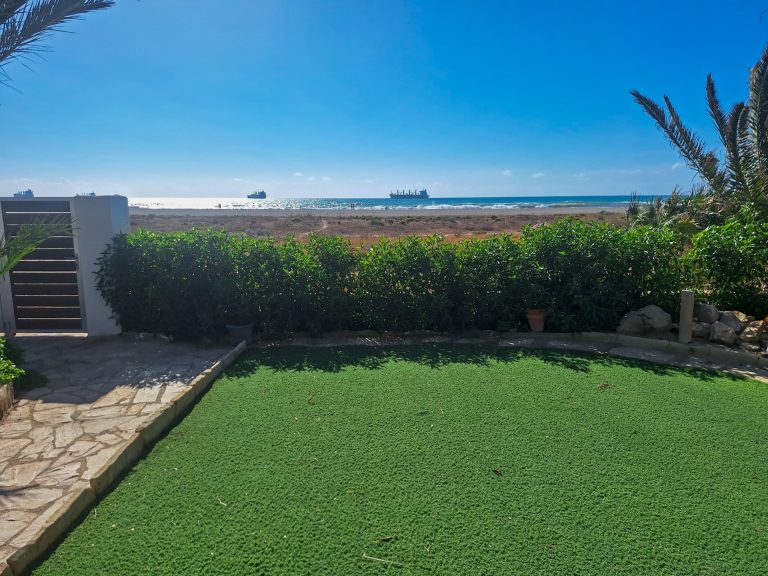 levante 16 chalet alquiler puerto rey vera playa