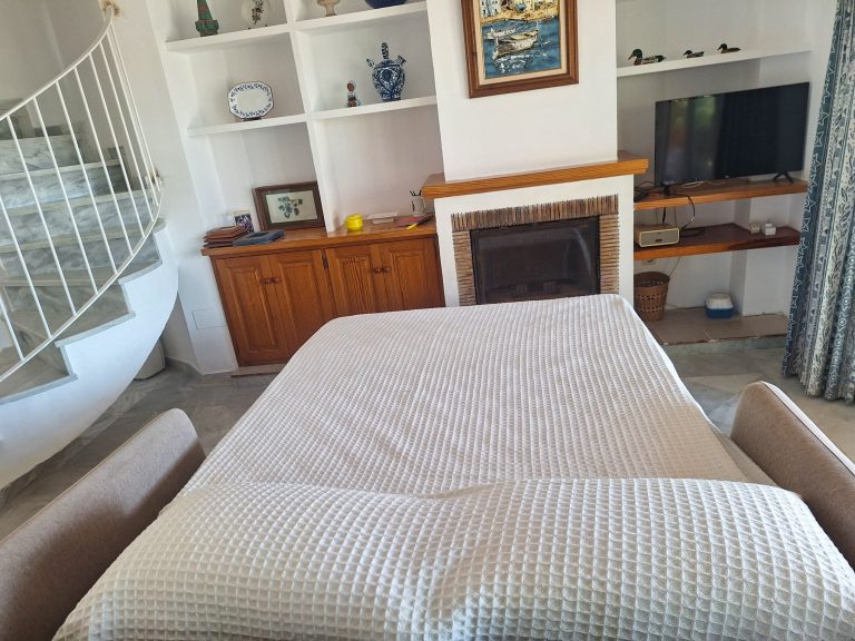 levante 16 chalet alquiler puerto rey vera playa